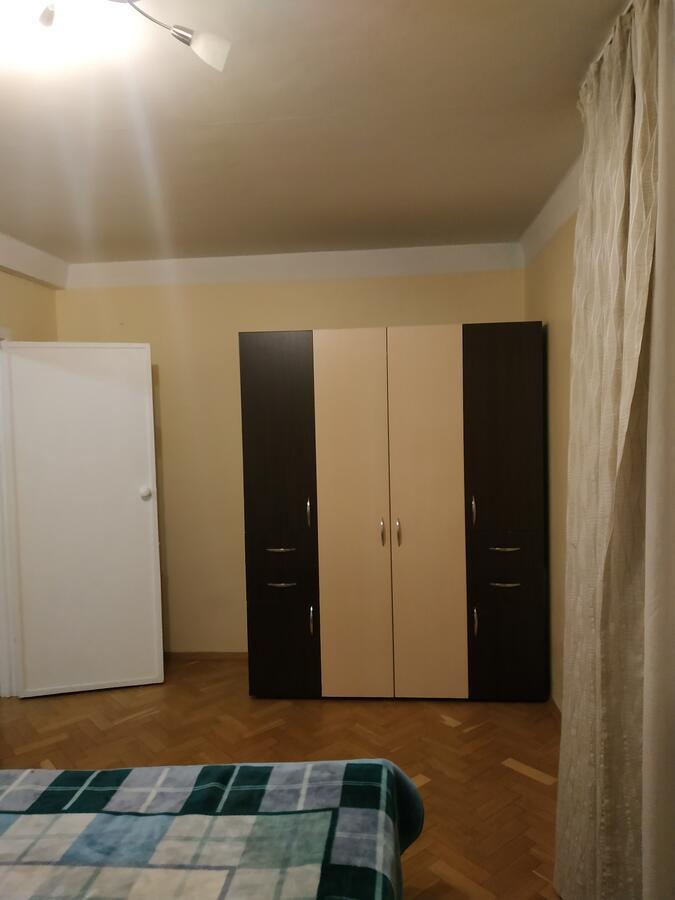 Дворец Украина Двухкомнатная キエフ エクステリア 写真